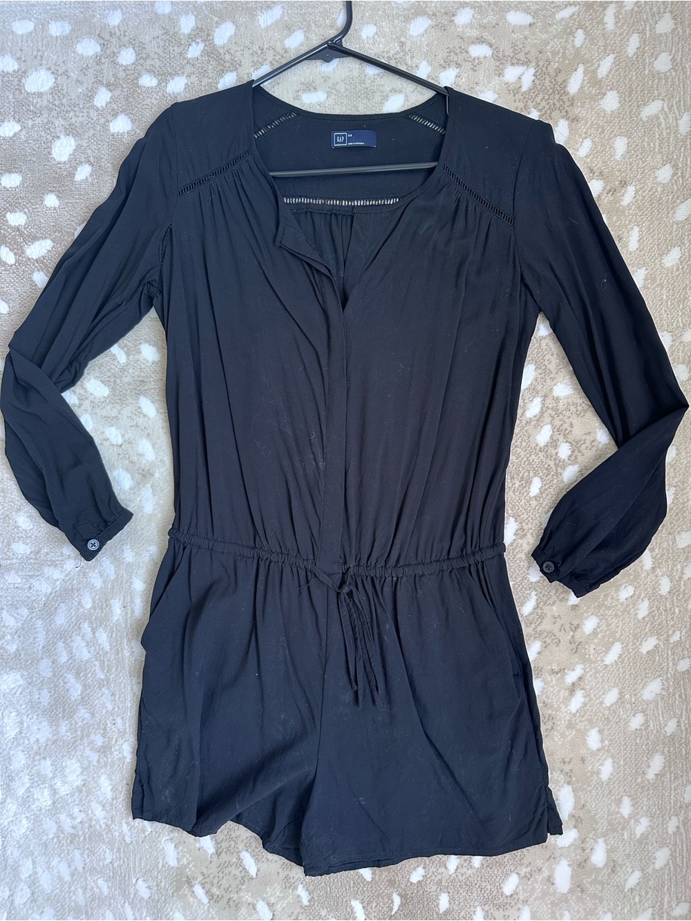 Gap Black Long Sleeve Tie-Waist Romper Size X-Small